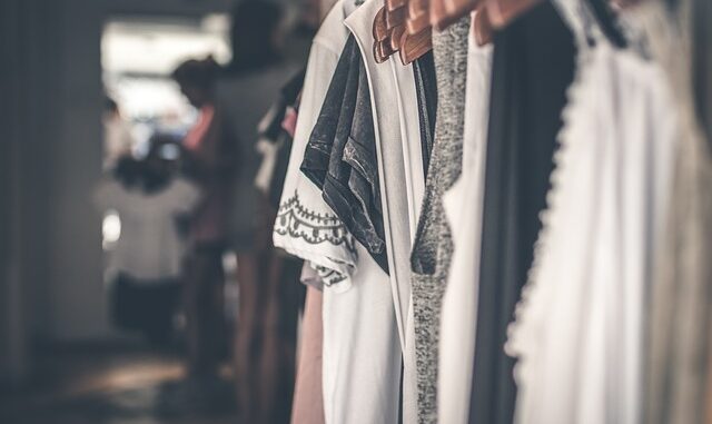 vêtements Grossiste vêtements : bâtir une offre compétitive et rentable